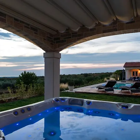 فيلة Porec